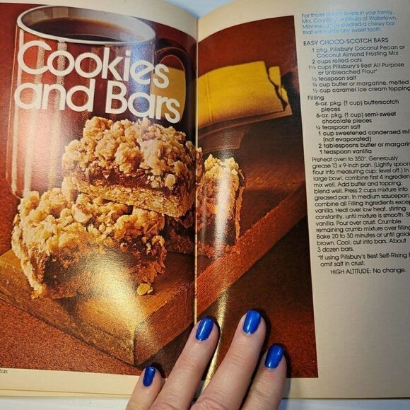 Vintage Pillsbury Silver Anniversary BAKE-OFF Cookbook - Picture 7 of 14